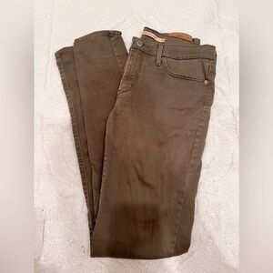 Levi’s pants